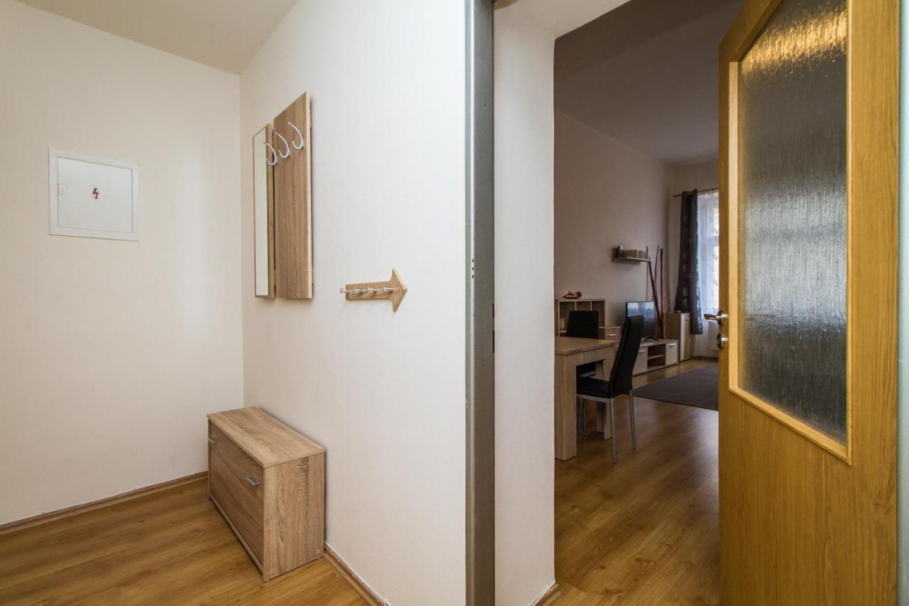 Apartment Silver