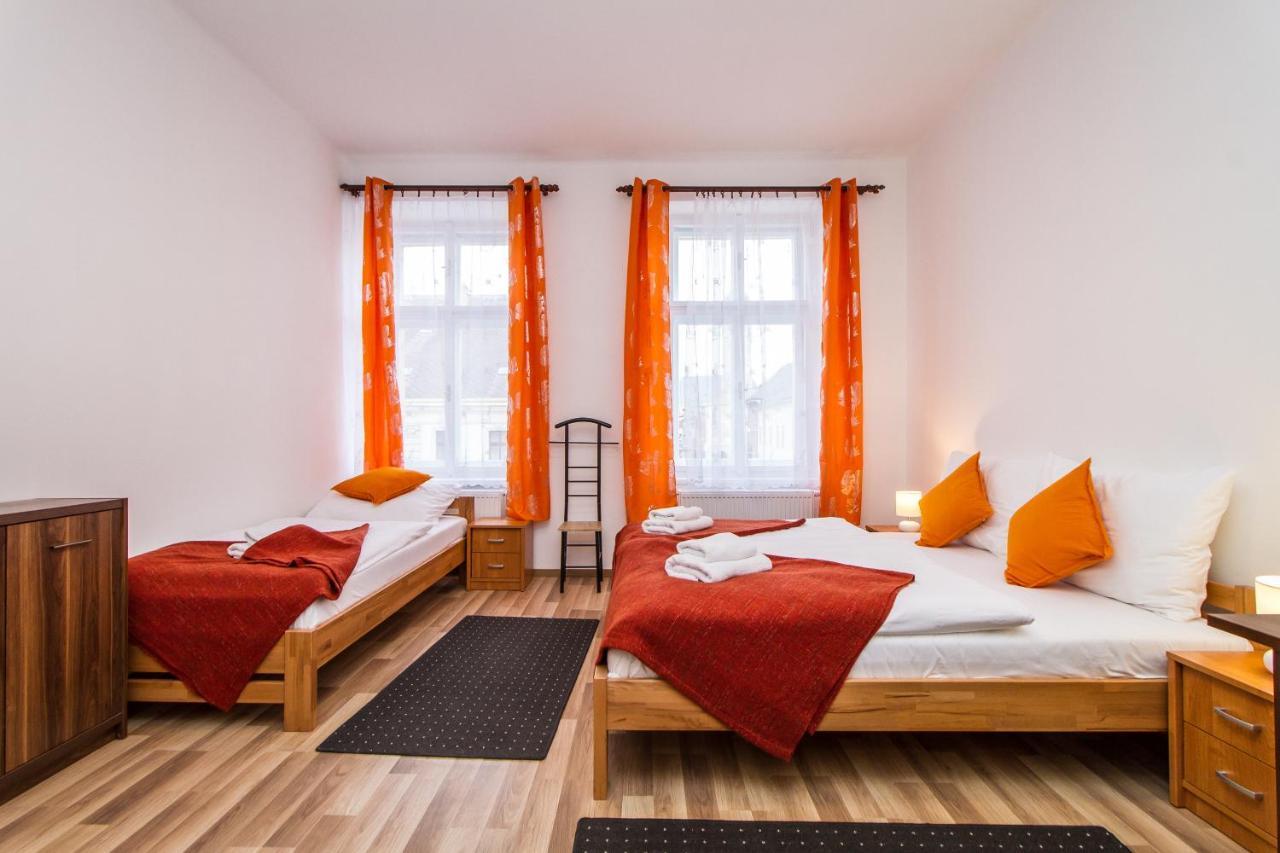 Silver Apartment *
