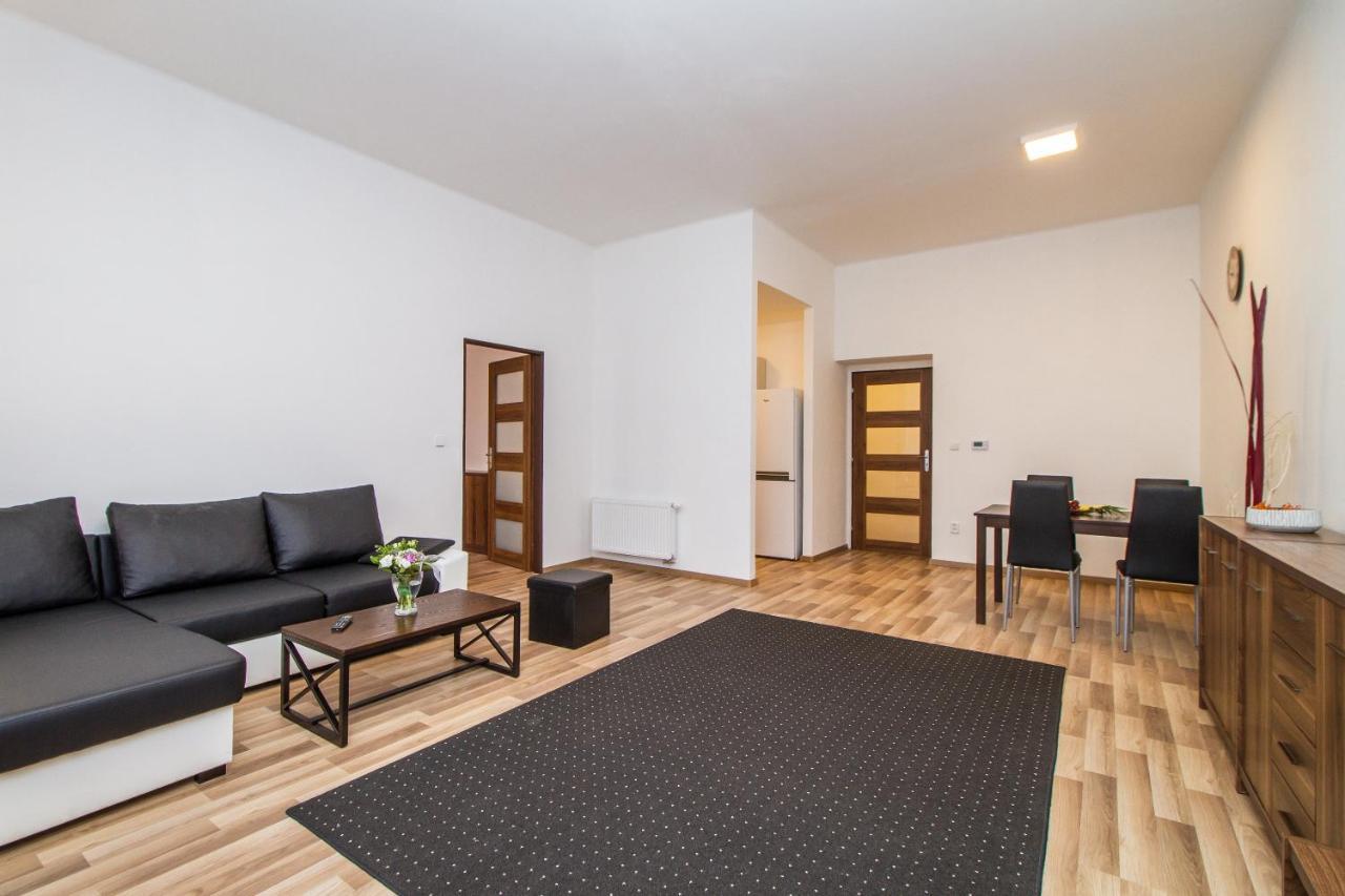 Apartment Silver *