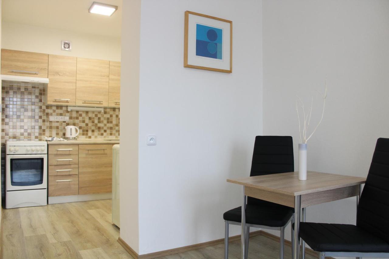 Apartment Silver *
